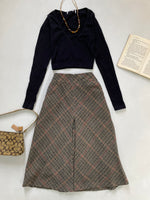 Load image into Gallery viewer, Broom Vintage Warm Tweed Skirt-Waist 26
