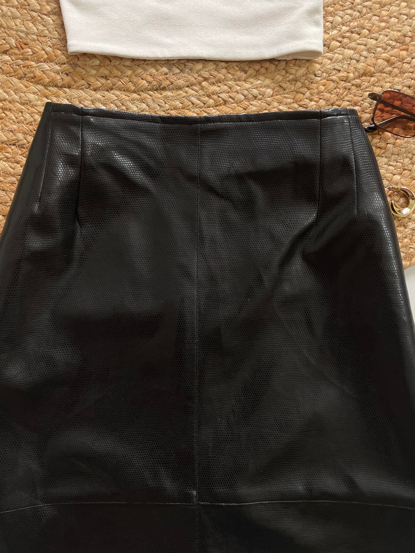 LEATHER SKIRT-WAIST 32