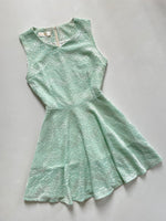 Load image into Gallery viewer, Dress-Bust 30 to 32
