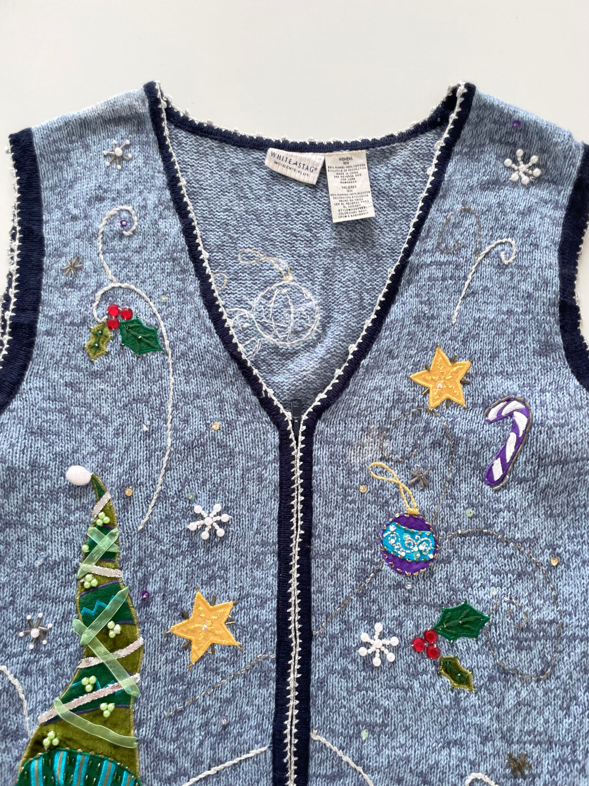 White Stag Christmas Embroidered Vest Sweater-Bust 48