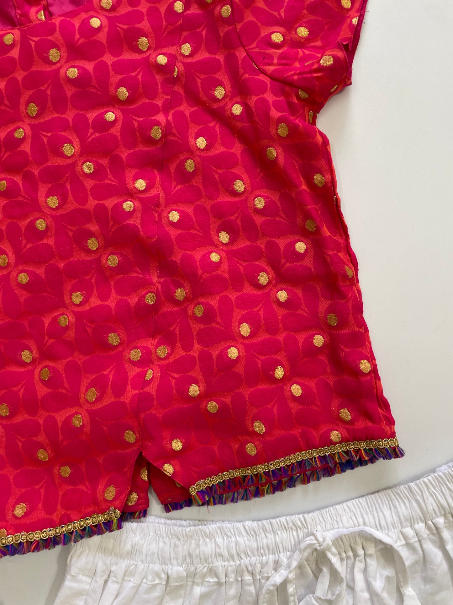 Desi Top-Bust 32