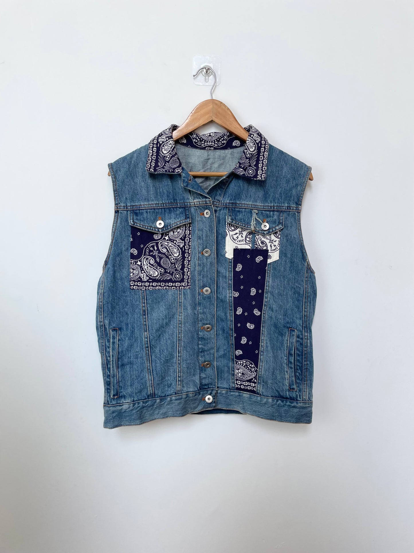 Denim Vest-Bust 42