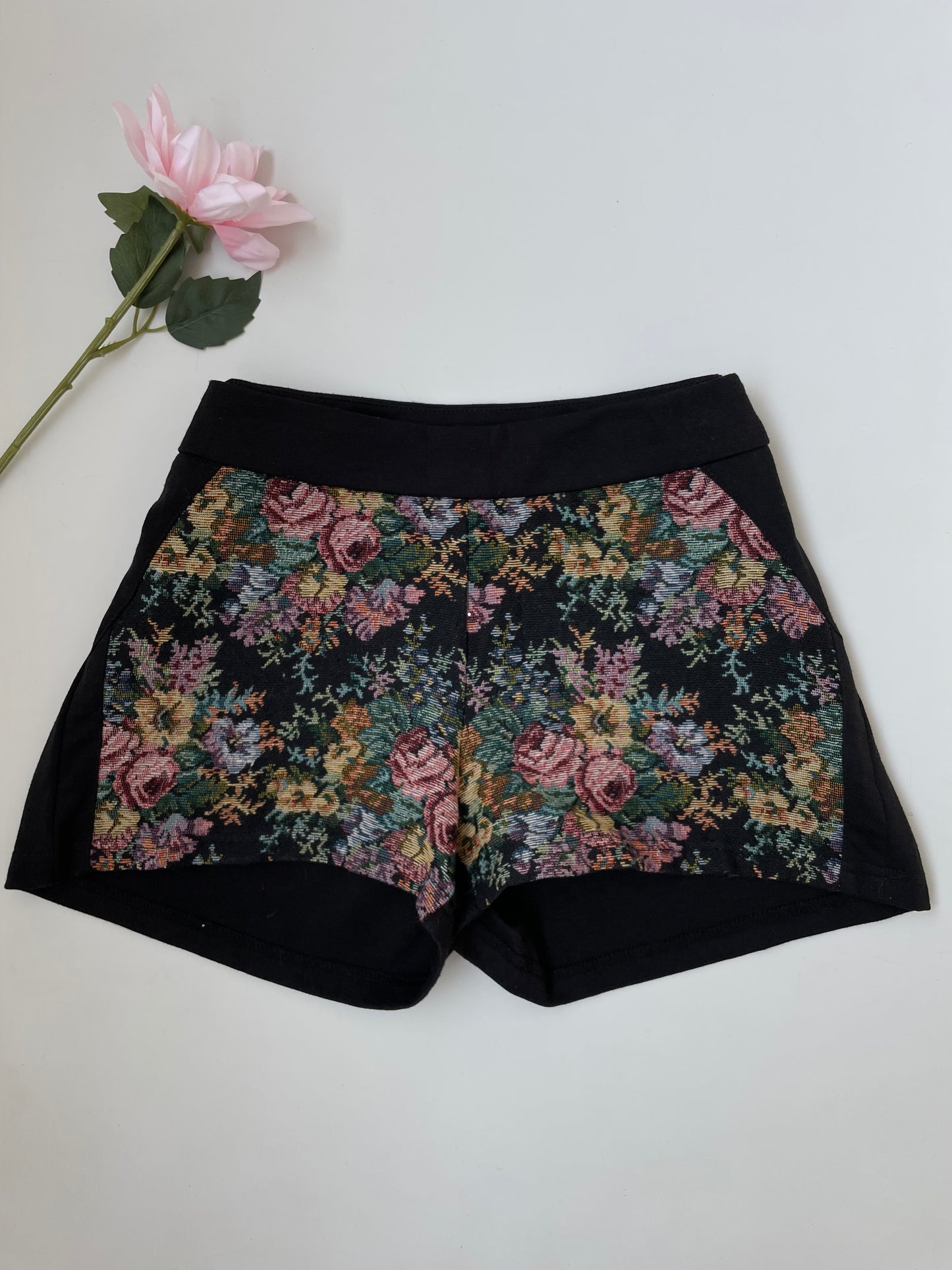 Lefties Shorts-Waist 30