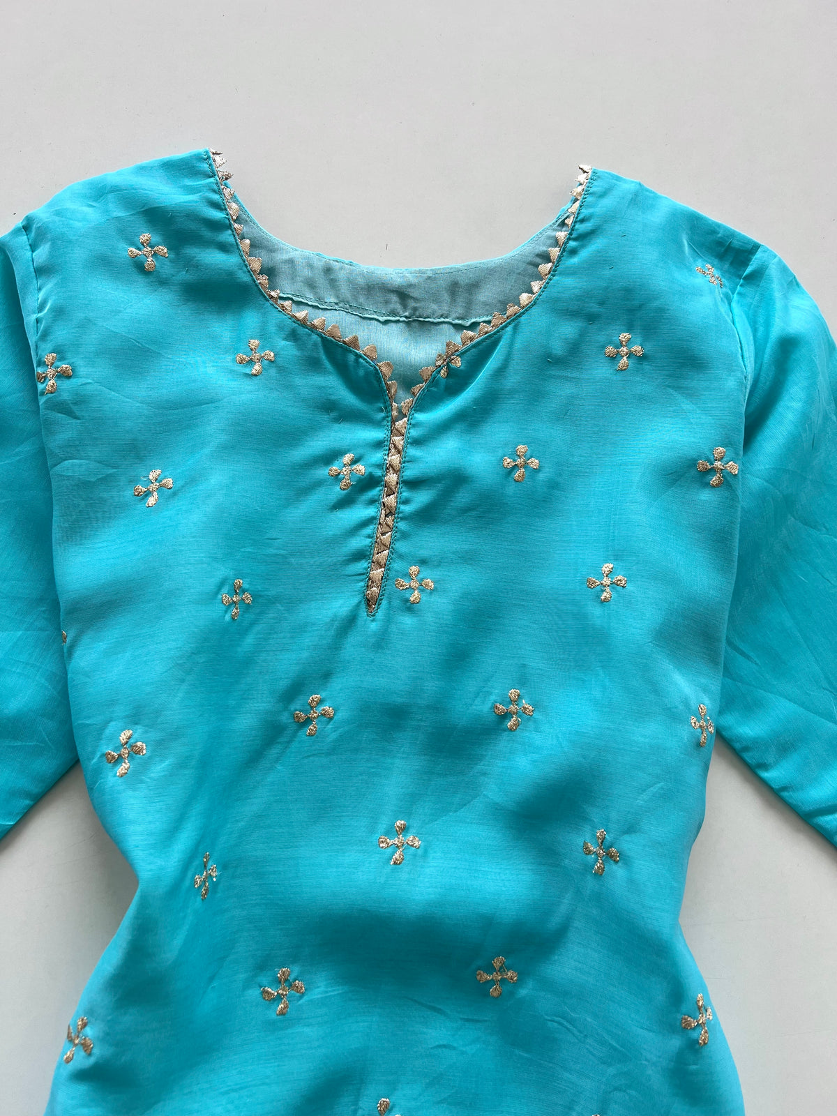 Y2k Embroidered Kurta-Bust 40