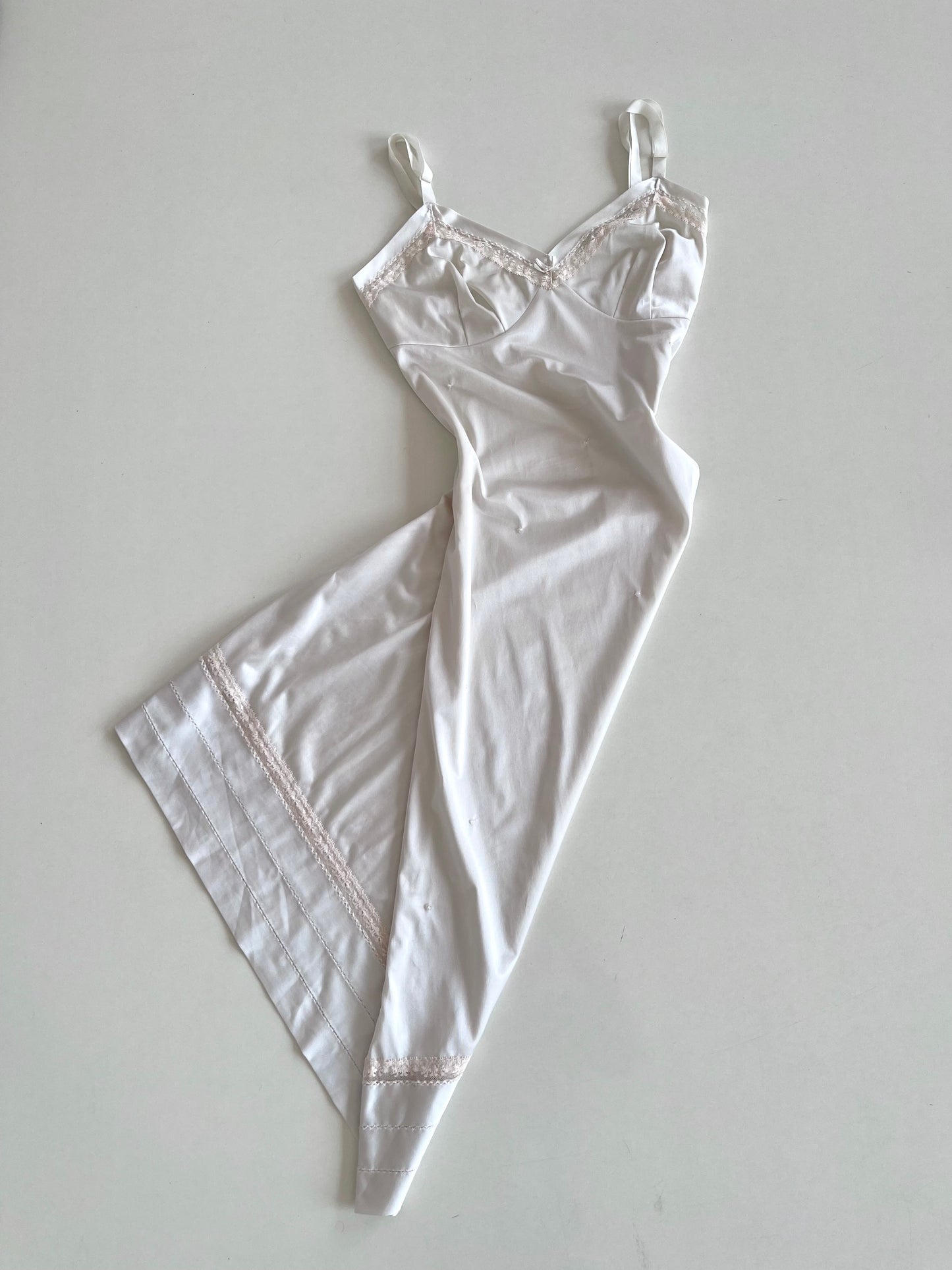 Lacy Loungewear-Bust 32