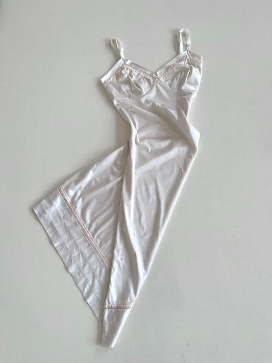 Lacy Loungewear-Bust 32