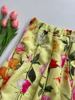 Load image into Gallery viewer, YELLOW FLORAL SKIRT - WAIST 26 TO 28
