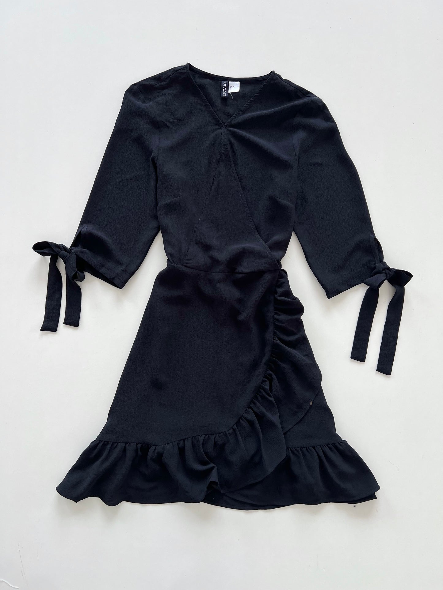 H&M Ruffle Dress-Bust 34