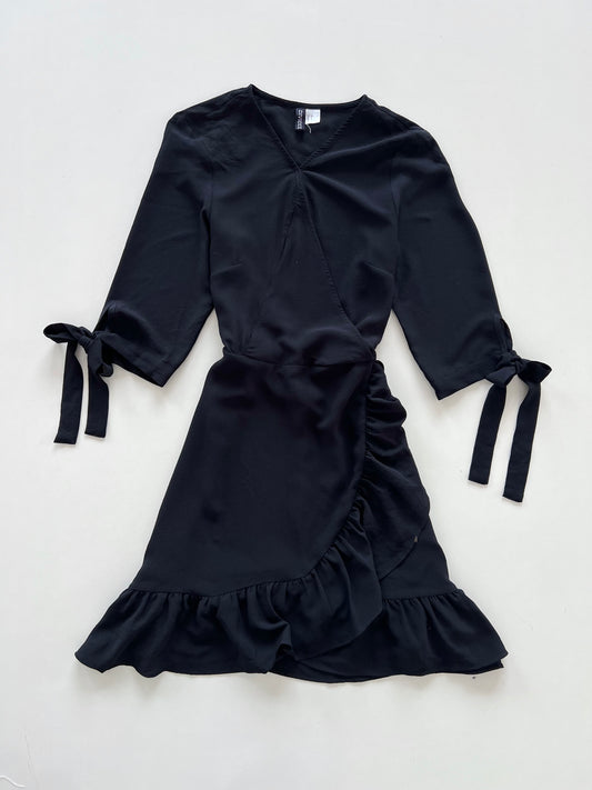 H&M Ruffle Dress-Bust 34
