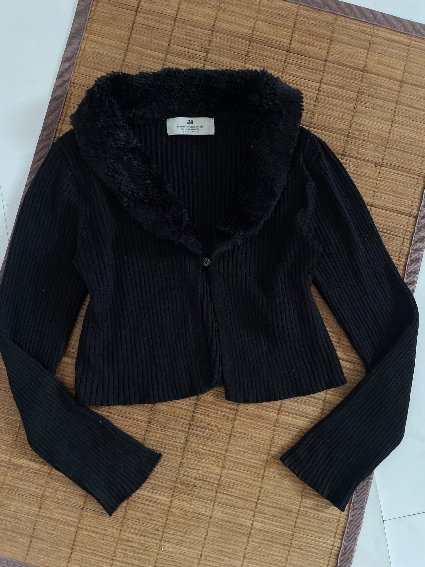 H&M Cozy Winter Top-Bust 32 to 34
