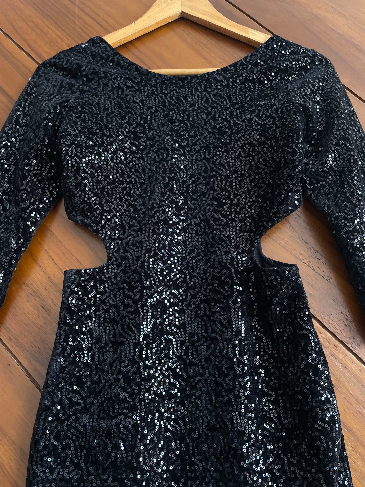 Bershka Sequin Dress-Bust 32 to 34