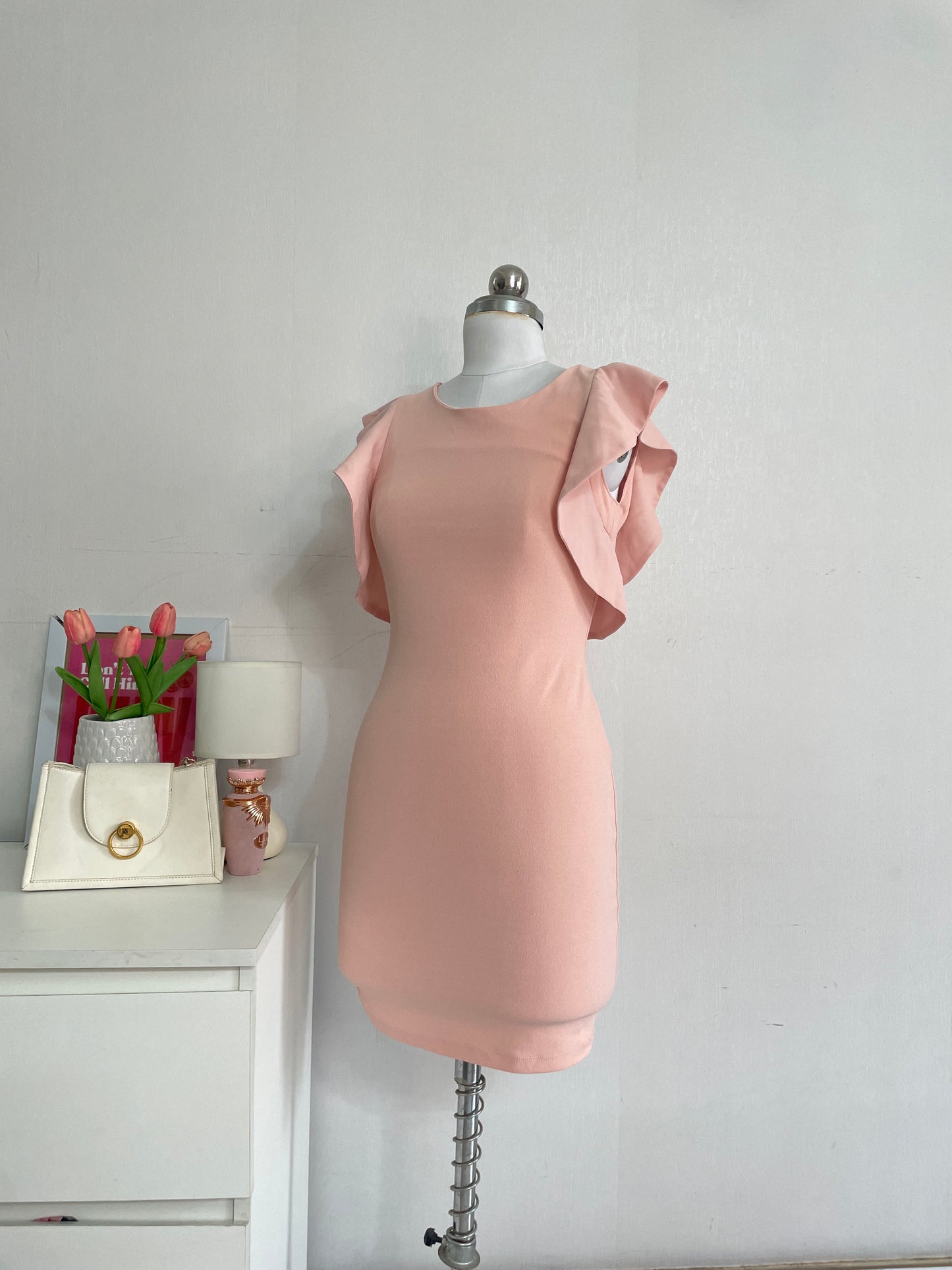 ONLY & U PEACH RUFFLE CUTOUT DRESS - BUST 28 TO 32