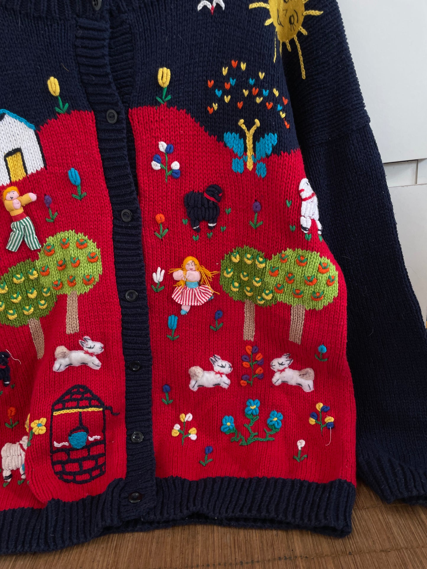 Landscape Embroidered Sweater-Bust 44