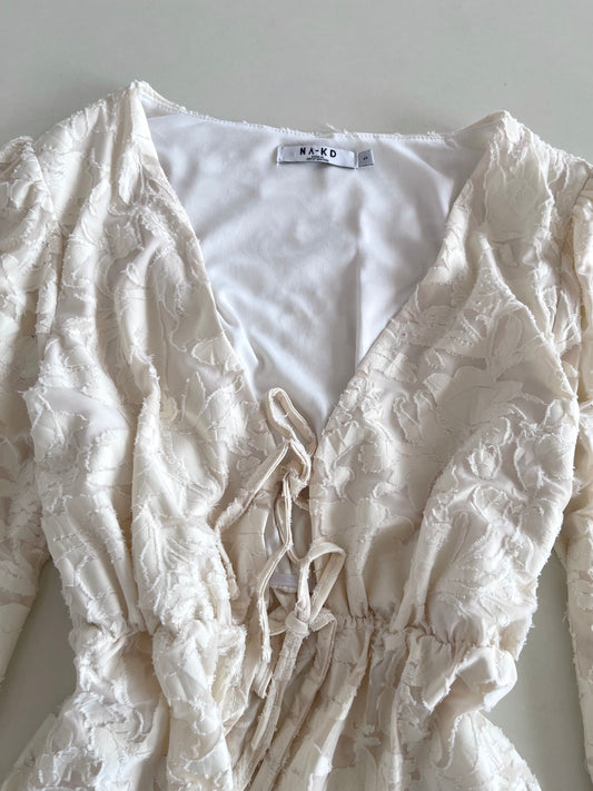 Nakd Front Knot Top-Bust 40