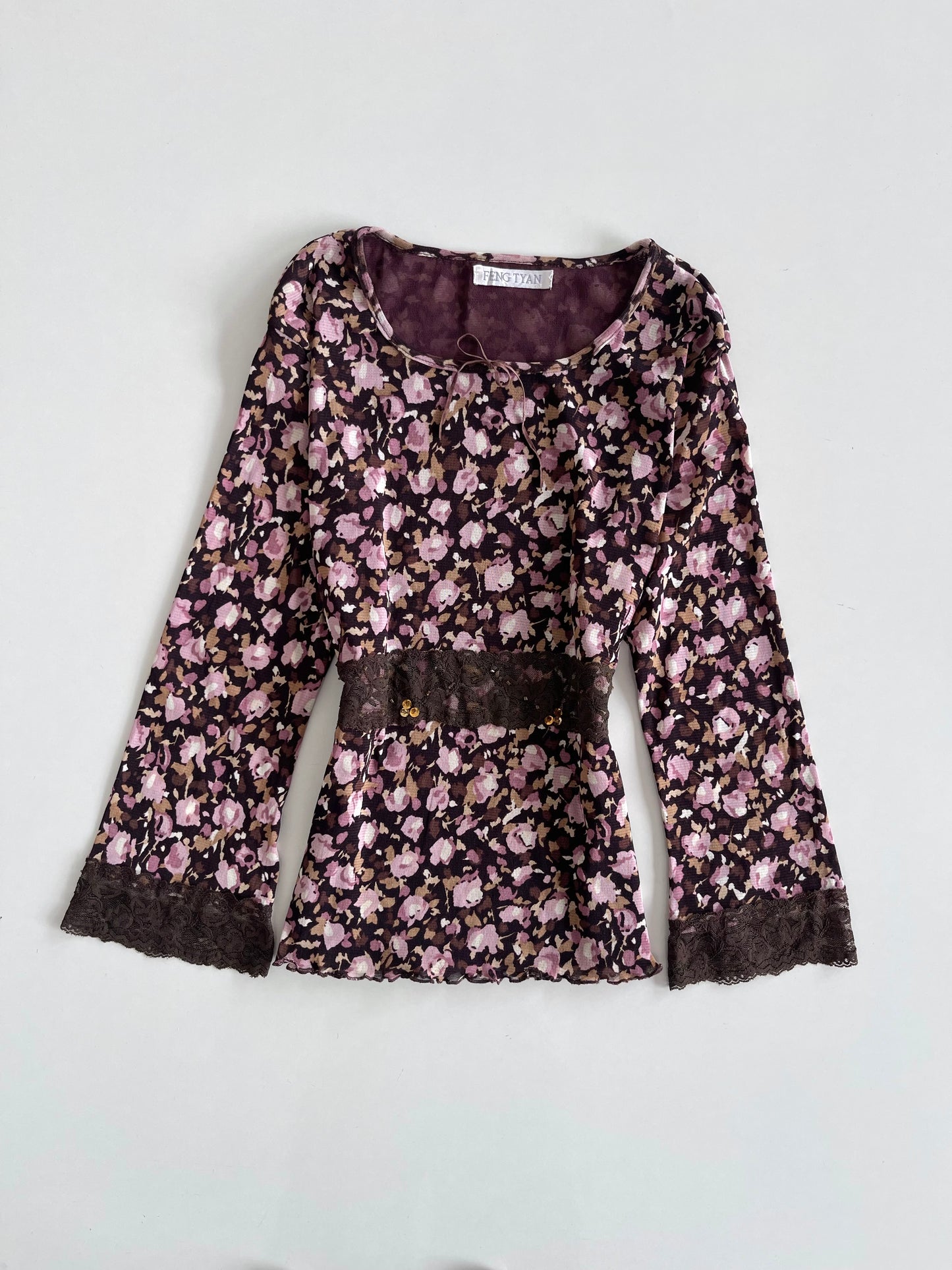 Feng Tyan Lacy Floral Vintage Top-Bust 36 to 38