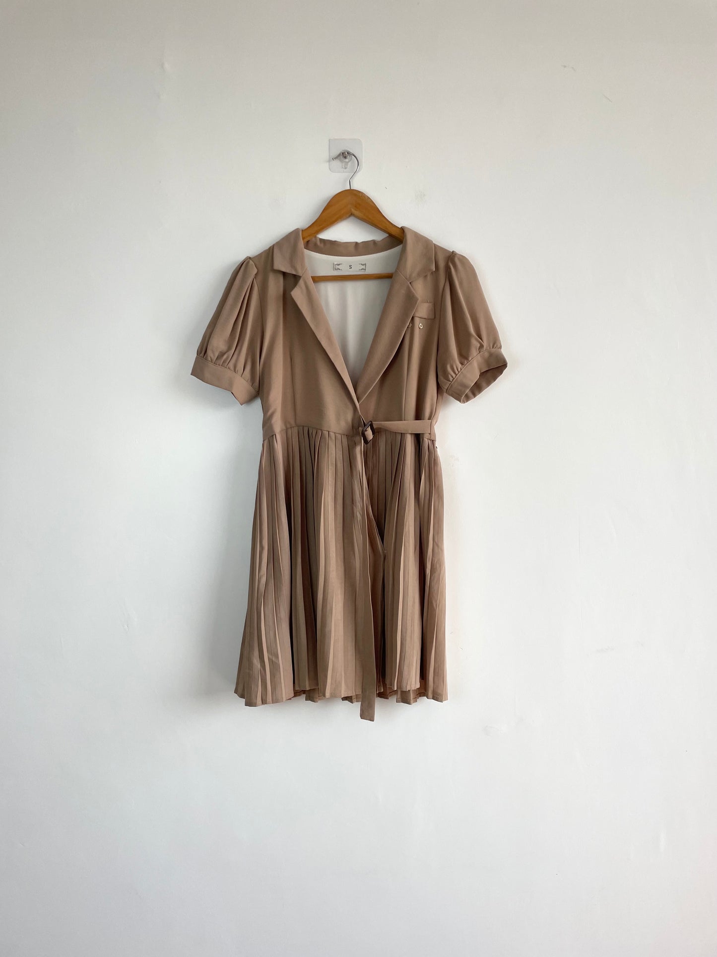 Dress-Bust 32