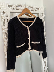 Chunky Sweater-Bust 38