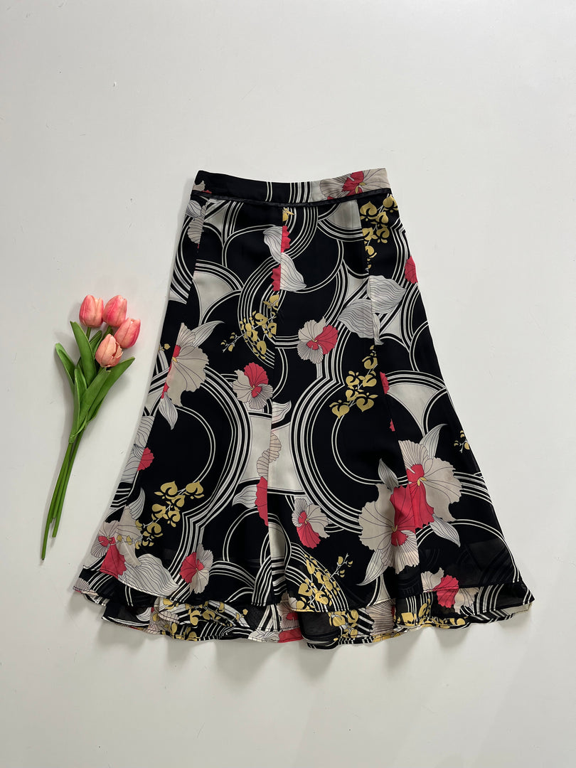 PRINTED BLACK SKIRT - WAIST 32