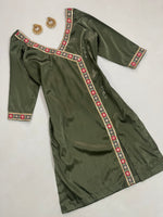 Load image into Gallery viewer, Lacework Satin Kurta-Bust 38
