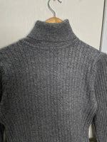 Load image into Gallery viewer, Soft Sweater - Bust 32 to 36
