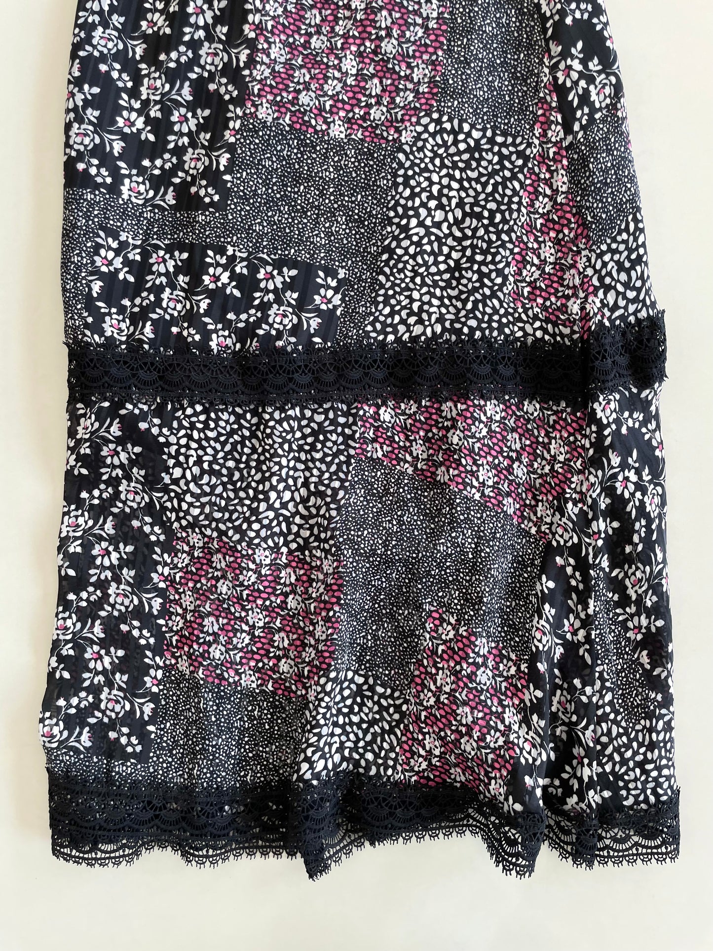 Lacy Vintage Skirt-Waist 30 to 38