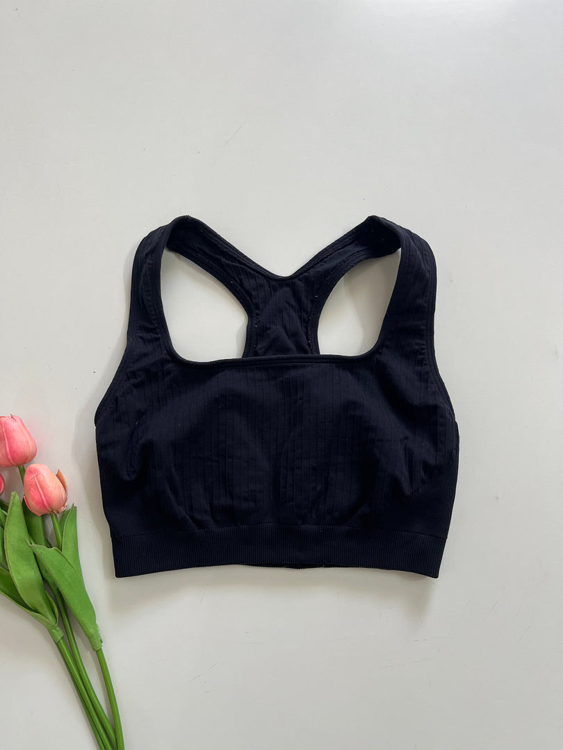 BLACK SPORTS BRA - BUST 30 TO 32