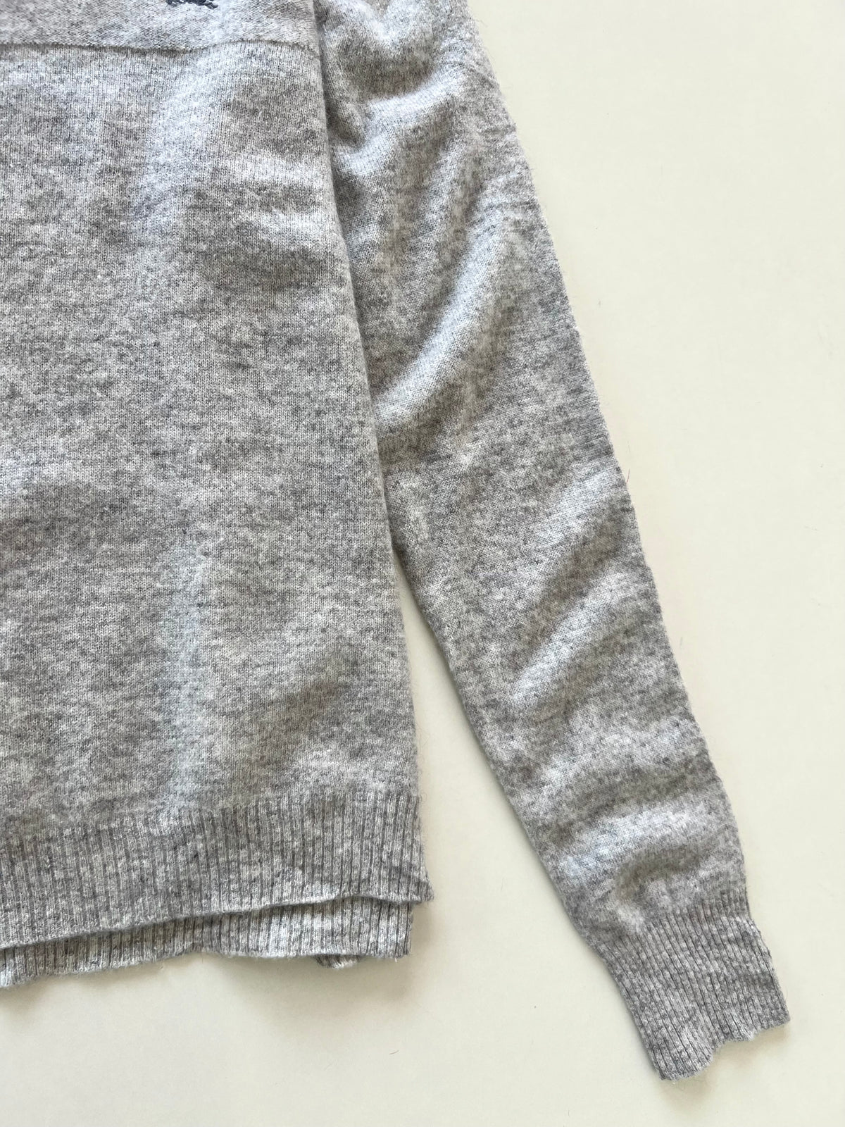 Burberry 100% Wool Vintage Sweater-Bust 38
