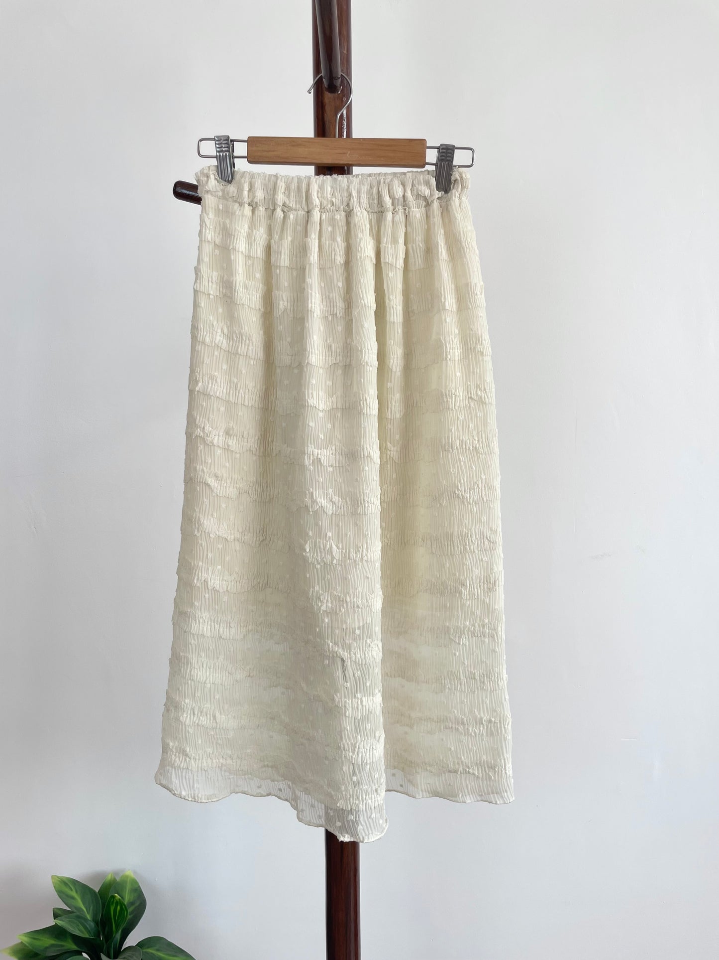 Vintage Cream Skirt-Waist 24 to 30