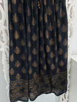 Load image into Gallery viewer, Skirt-Waist 26 to 34
