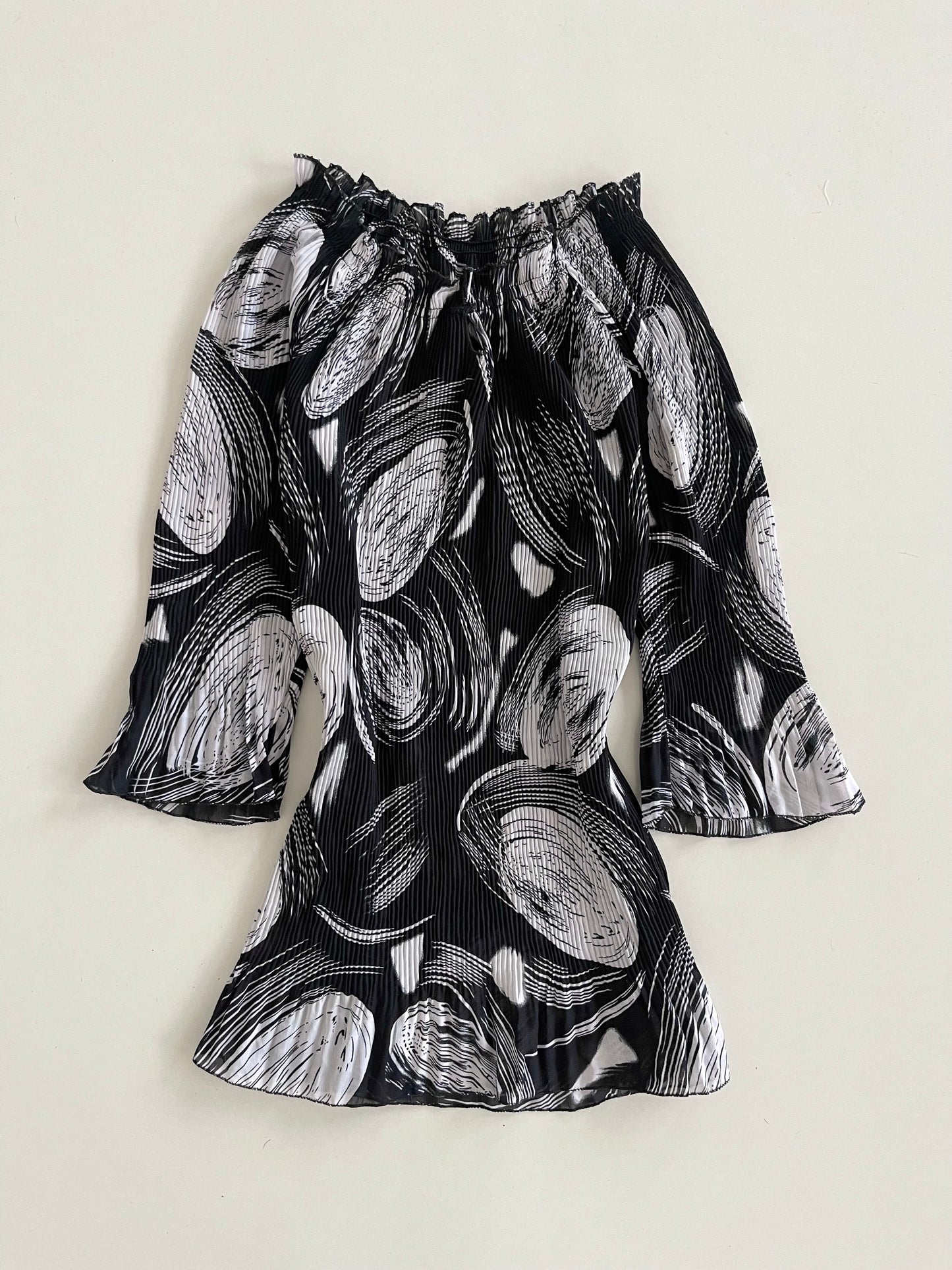 Vintage Pleated Top-Bust 32 to 34