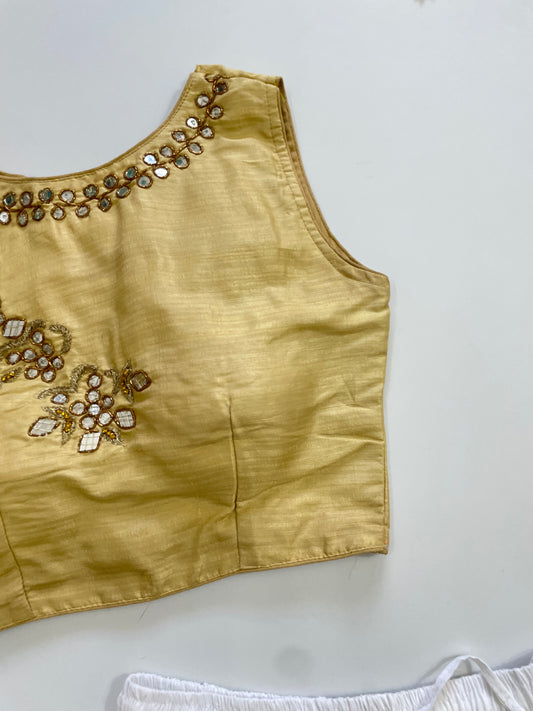 Desi Top-Bust 32