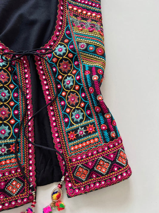 Embroidered Vest-Bust 38
