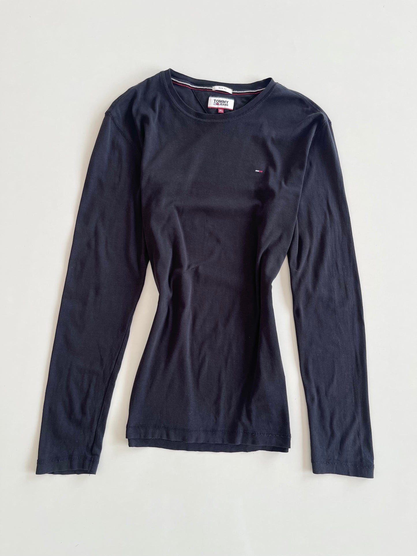 Tommy Vintage T-Shirt-Bust 44 to 46