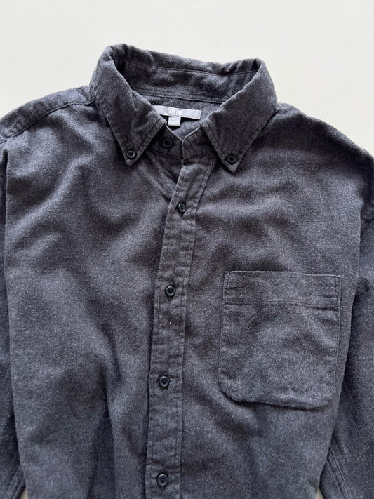 Uniqlo Shirt-Bust 42
