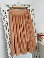 Load image into Gallery viewer, Peach Pleated Skirt-Waist 28
