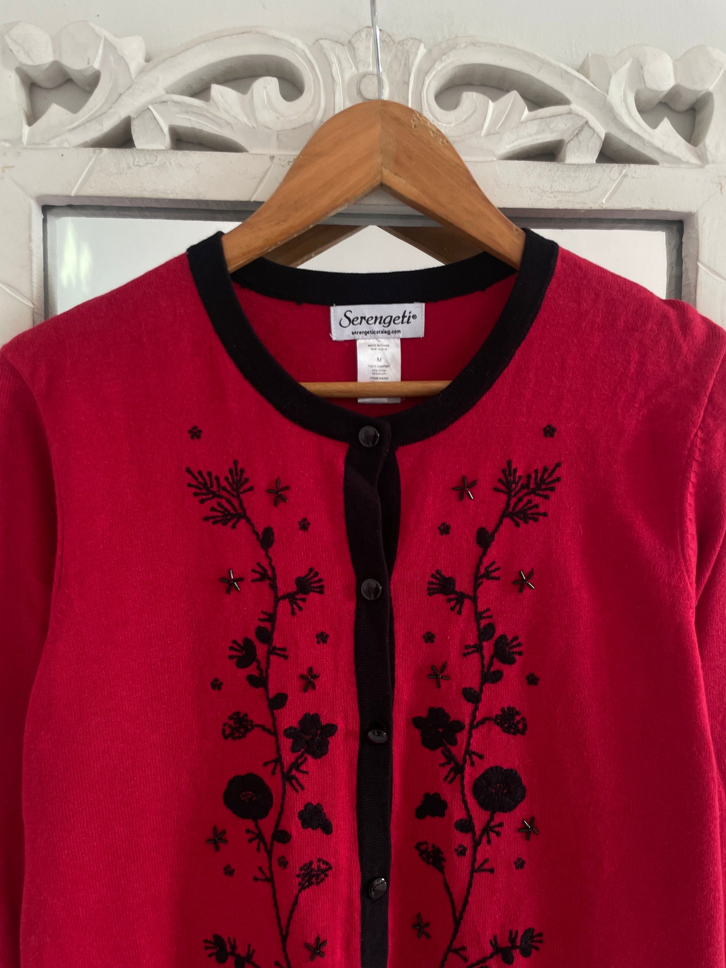 Serengeti Embroidered Vintage Sweater-Bust 40