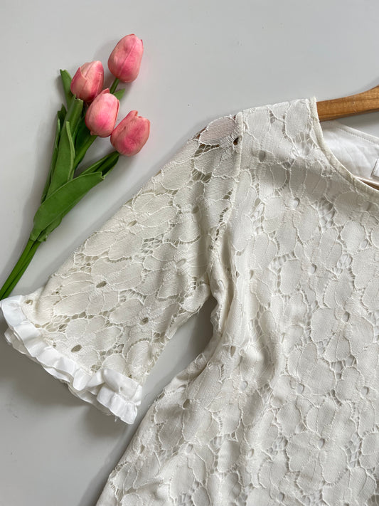 SOFT WHITE LACE FULLY LINED TOP - BUST 32