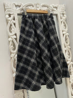 Load image into Gallery viewer, Vintage Warm Skirt-Waist 24 to 28