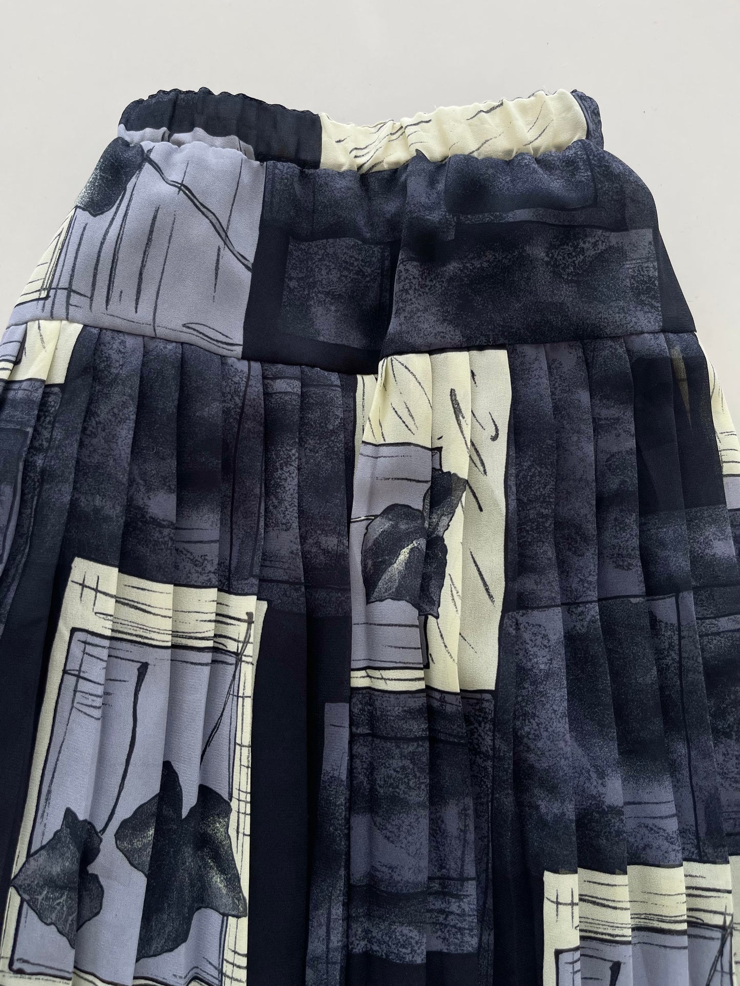 Vintage Pleated Skirt-Waist 38 to 42