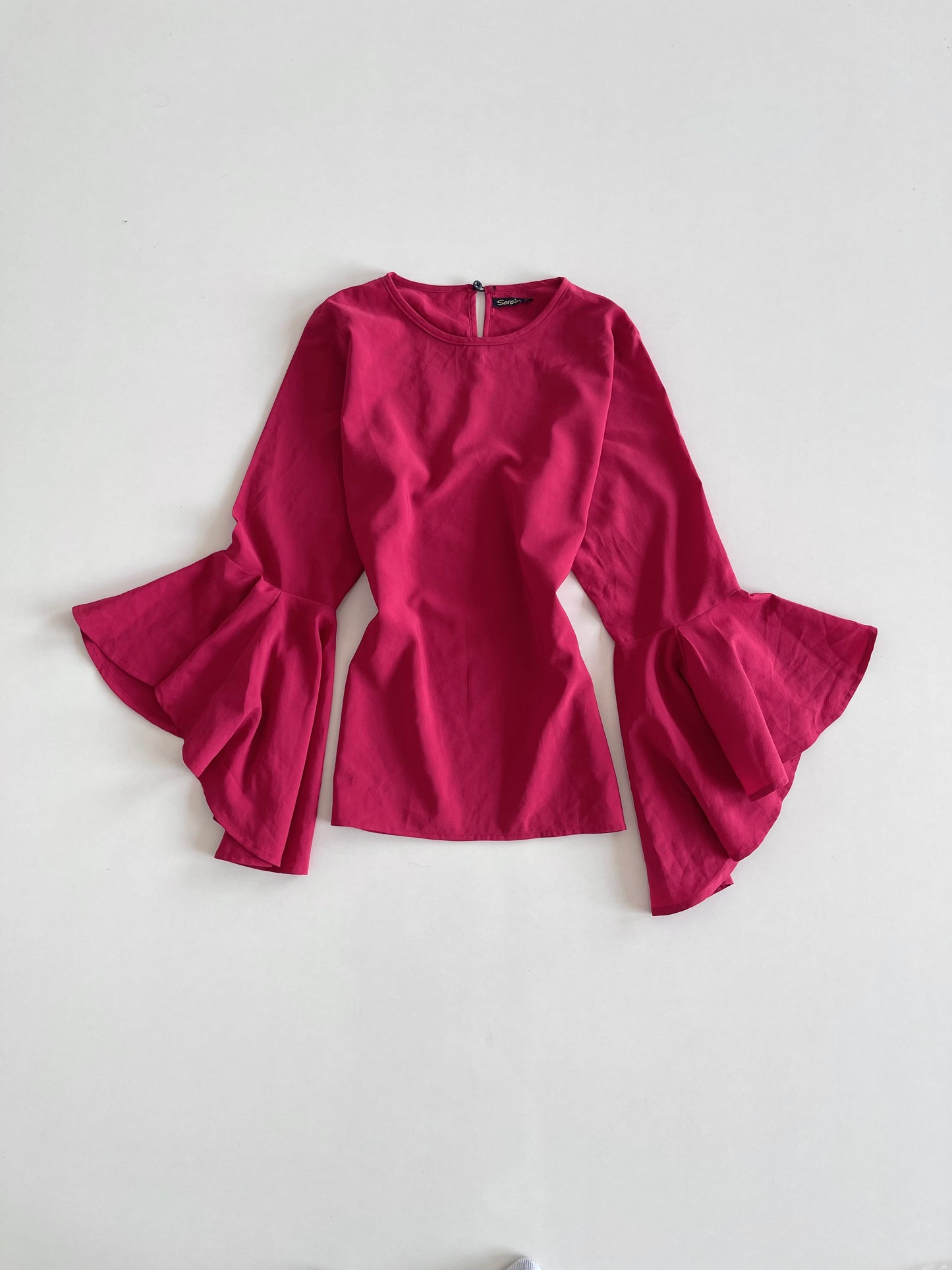 Serein Dramatic Sleeve Top-Bust 36
