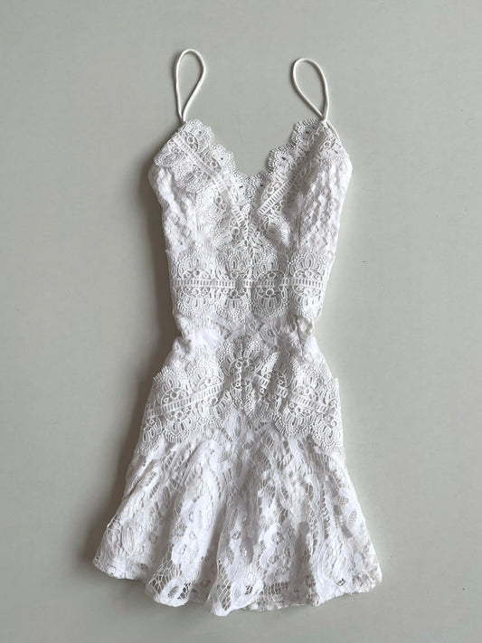 Saints Secrets Lacy Dress-Bust 32
