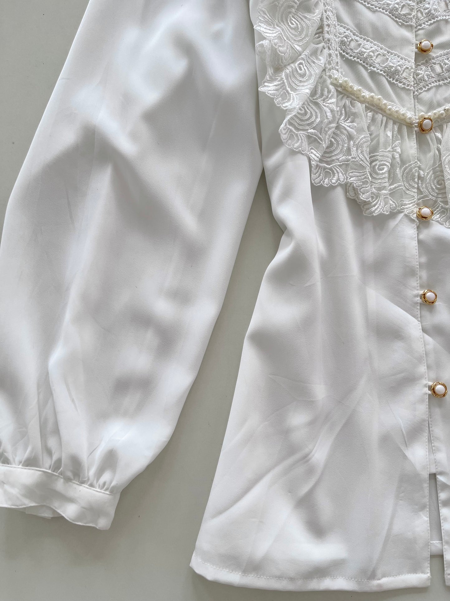 Yakleng Sheer Vintage Lace Shirt-Bust 42