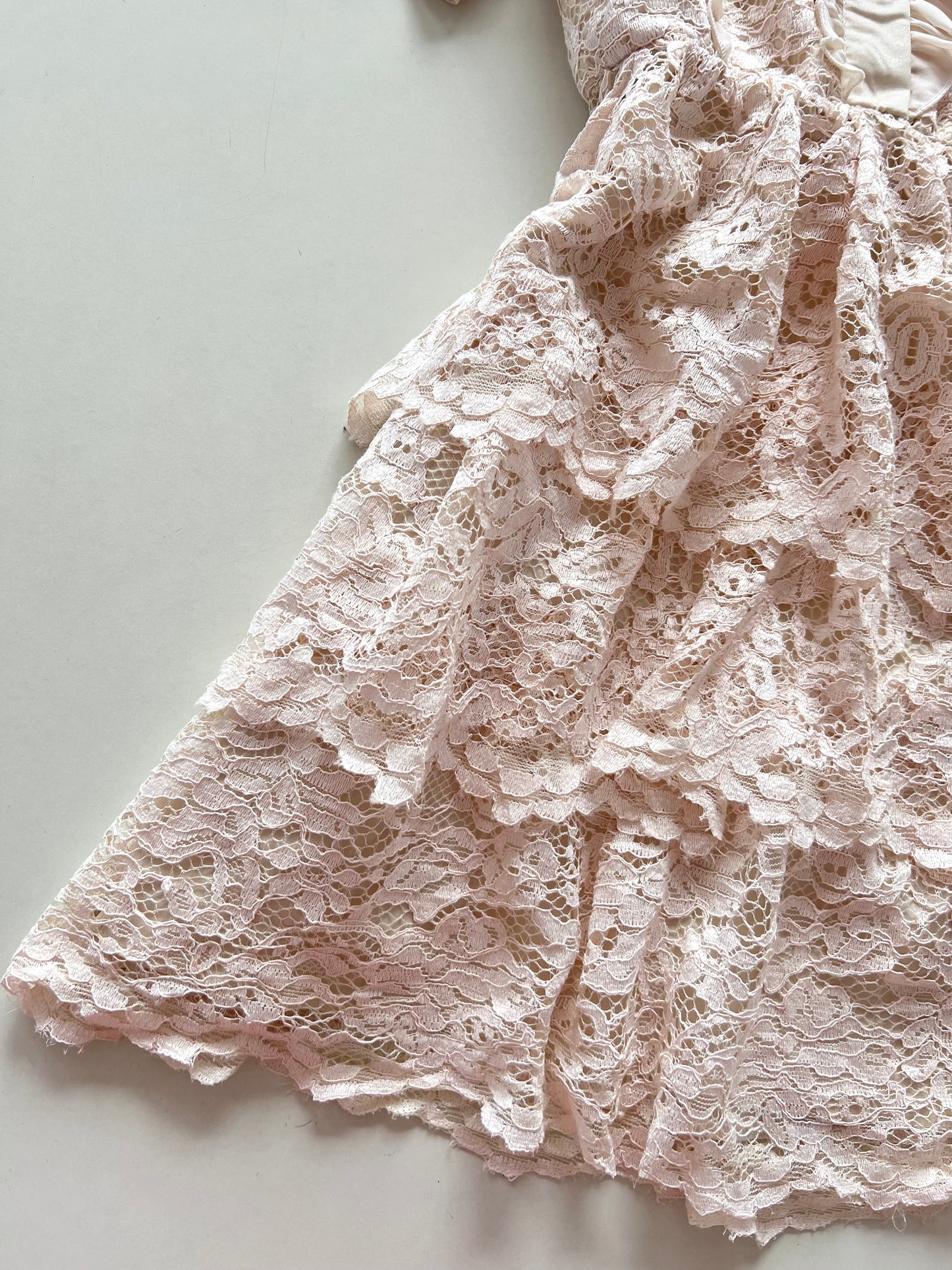 Vintage Lace Dress-Bust 38