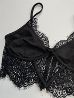 Load image into Gallery viewer, prettylittlething Top -Bust 30