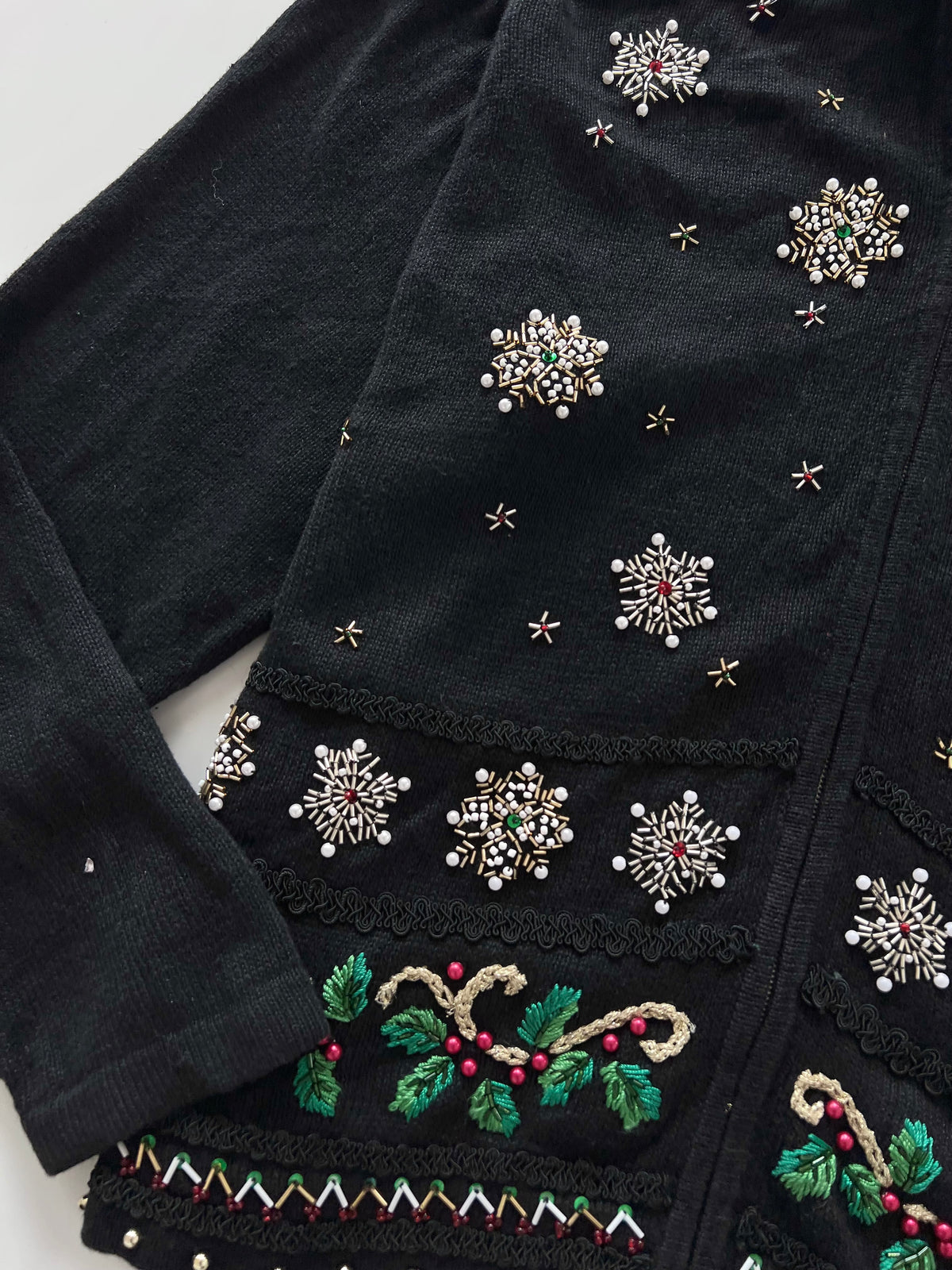 Victoria Jones Embroidered Christmas Zipper Sweater-Bust 48