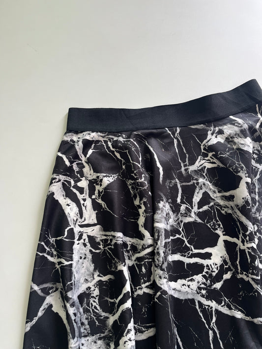 Reserved Skirt-Waist 34 to 38