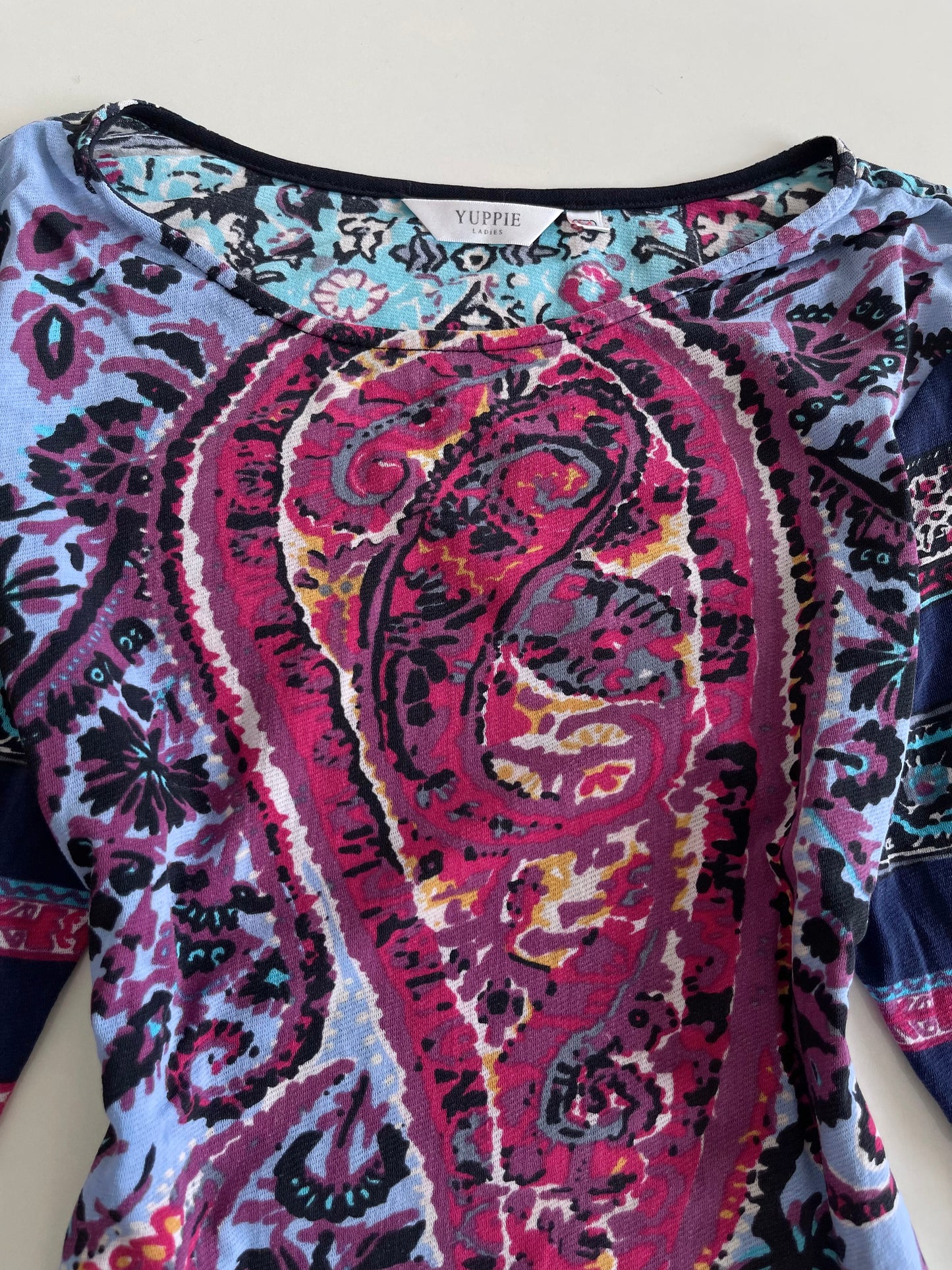 Yuppie Paisley Vintage Top-Bust 36 to 38