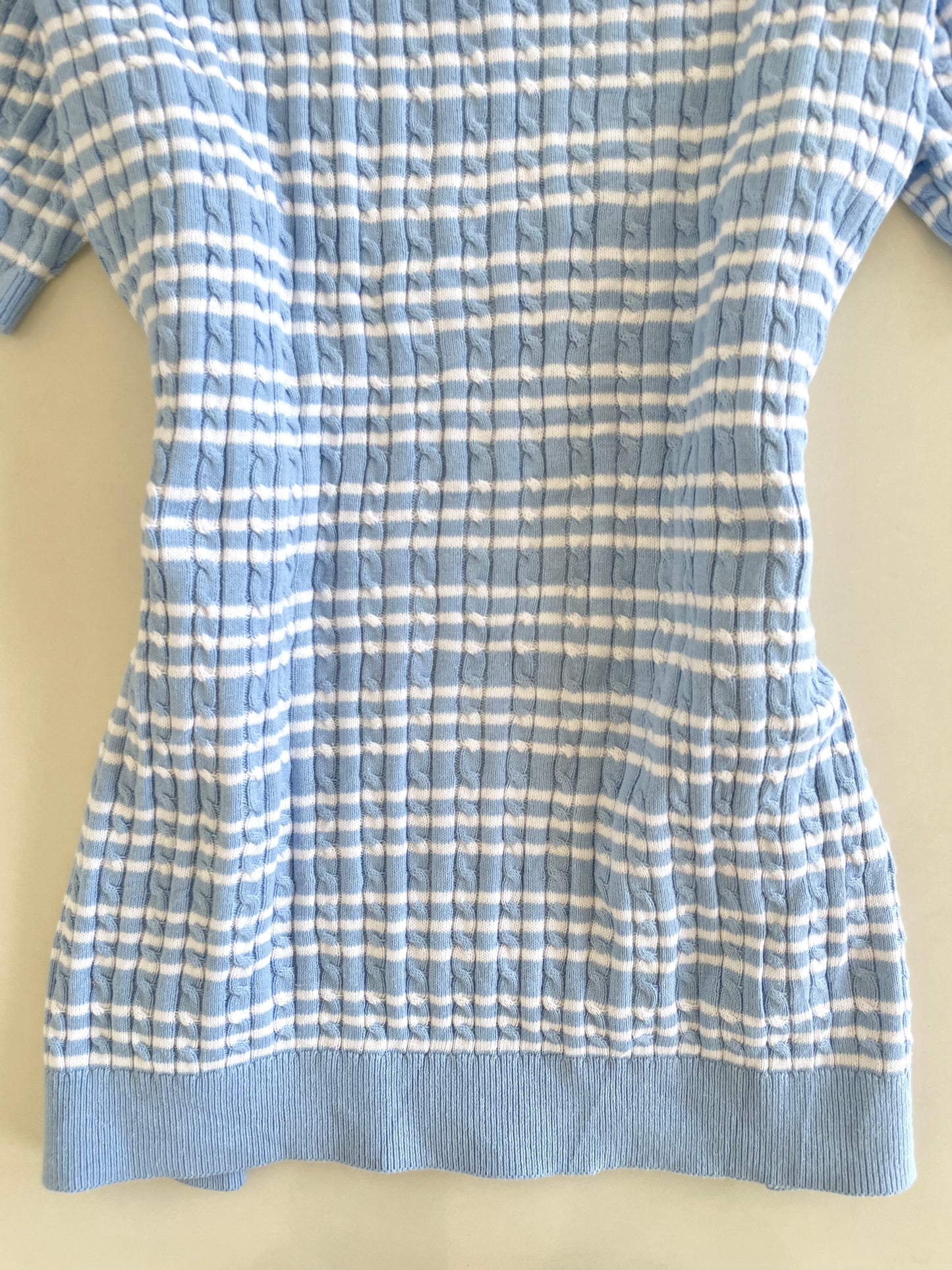 Vintage Tommy Hilfiger Top-Bust 42 to 44