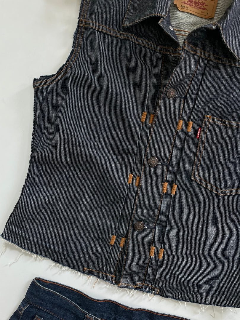 Levi’s Denim Vest-Bust 36