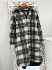 H&M Super Thick Puffer Shacket-Chest 46